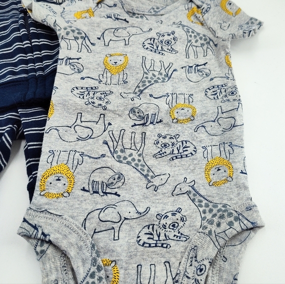 Striped Navy and Gray Hoodie And Pants With Grey Onesi Shirt And A Pair Of Shoes - Picture 3 of 7